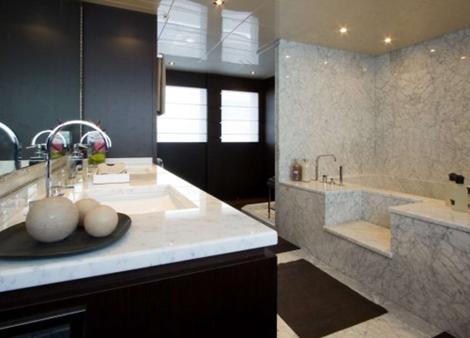 bathroom-luxury-yacht-villa-sul-mare-44m-western-mediterranean
