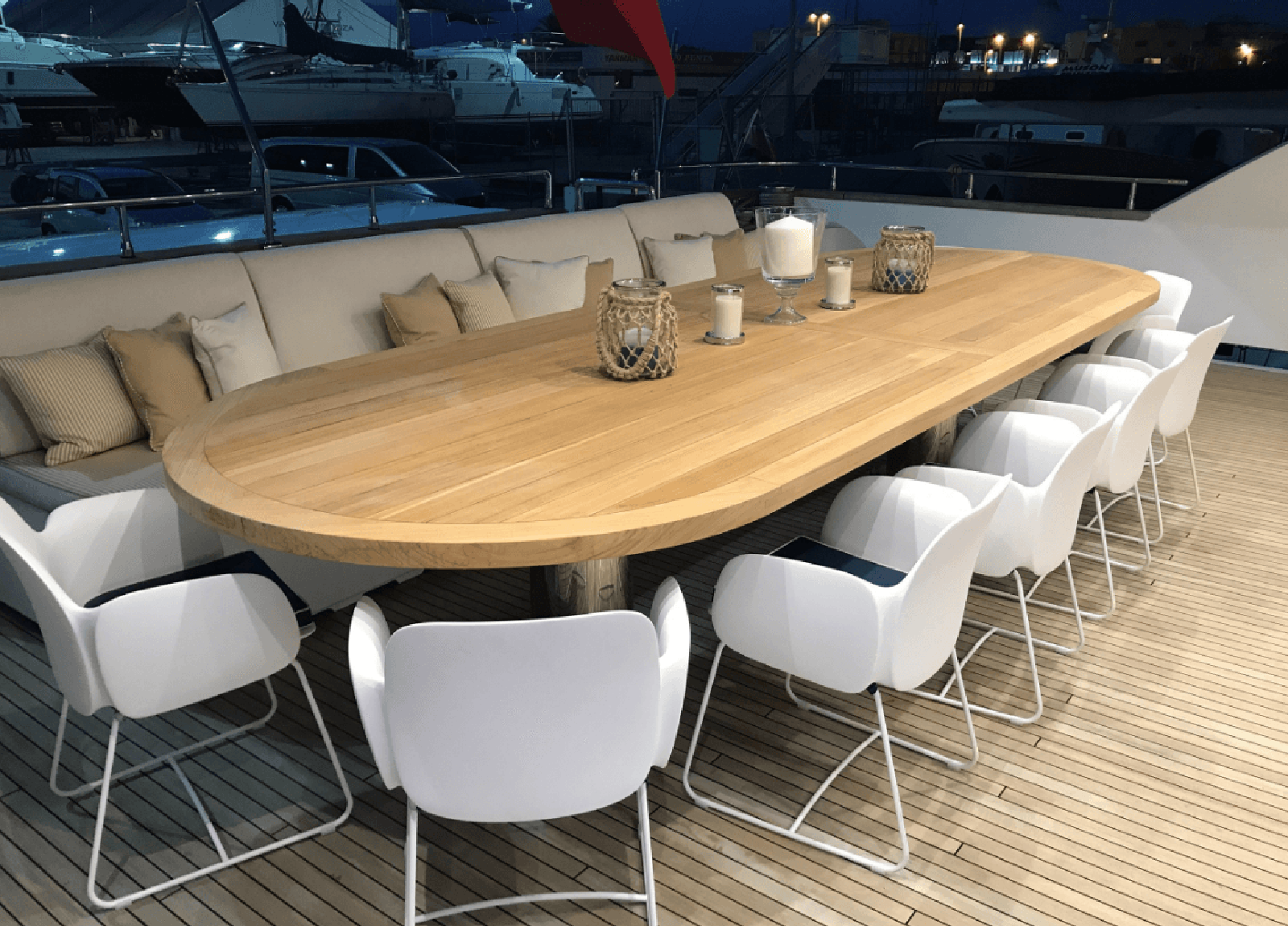 upperdeck-seating-luxury-yacht-villa-sul-mare-44m