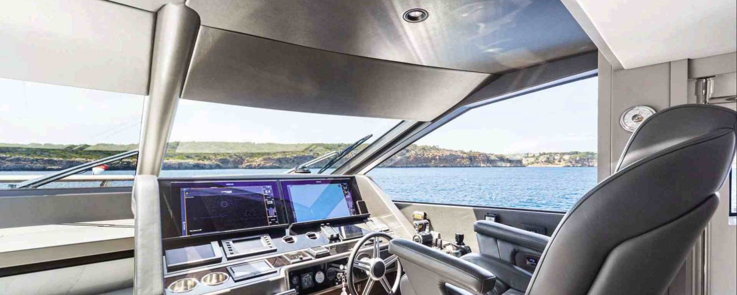 Mallorca yacht charter boat junior 15