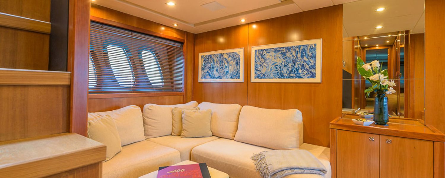 interior-predatora-108-casino-royale-5